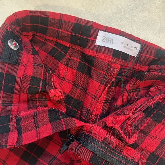 Zara red & blk plaid pants 6 - Picture 4 of 5